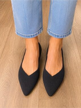 MIA Black Pointed Knit Flats